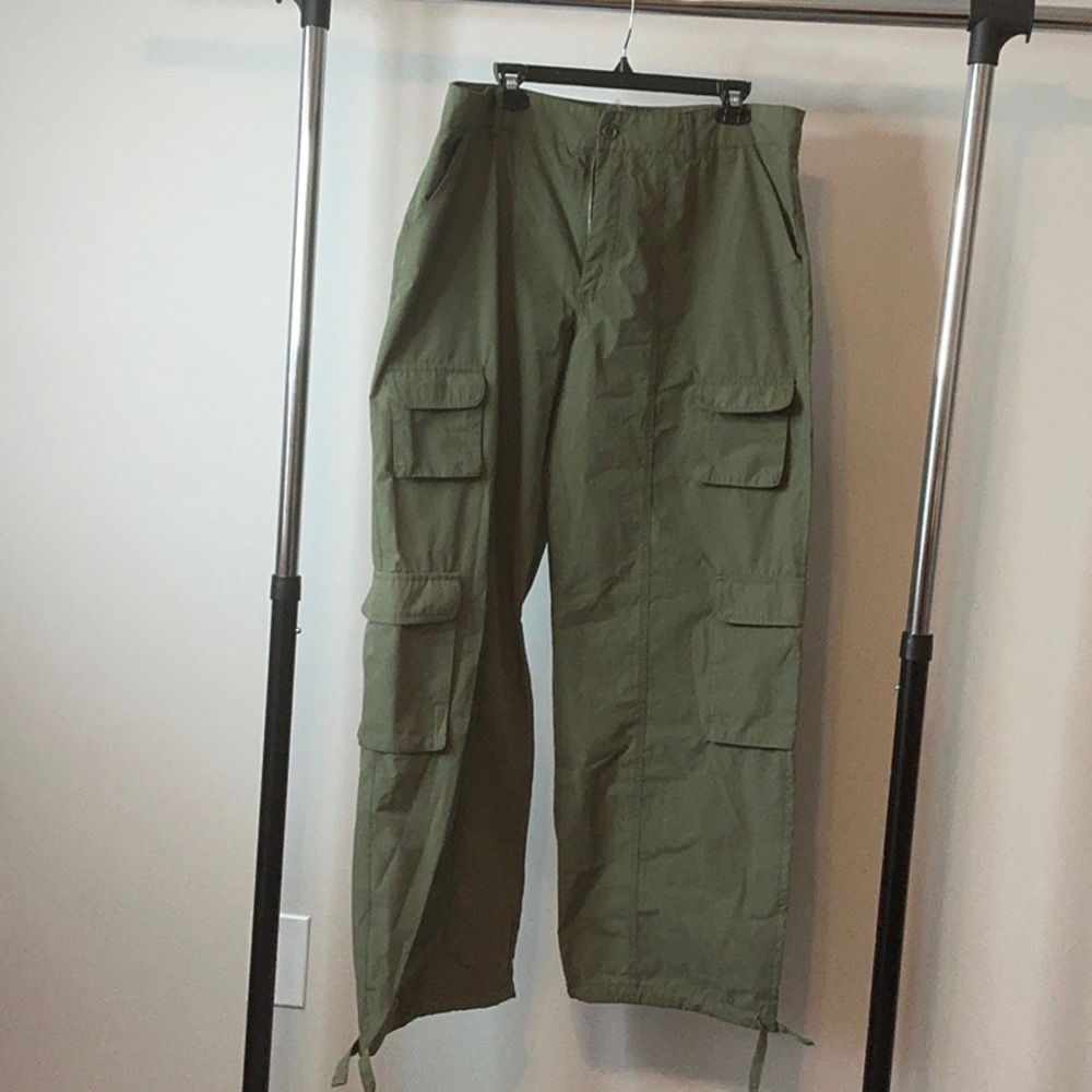 Olive Green Relaxed Fit Cargo Pants